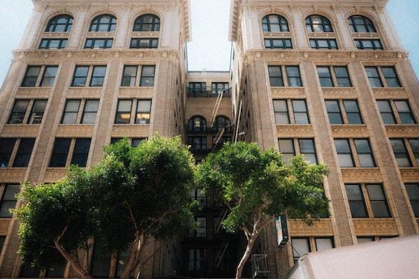 学平险和意外险可以一起报销吗，有什么区别